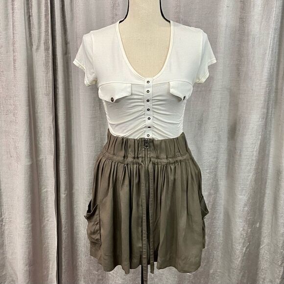 SHARAGANO Ruched Stretchy White Bodycon Button Top - Picture 7 of 7